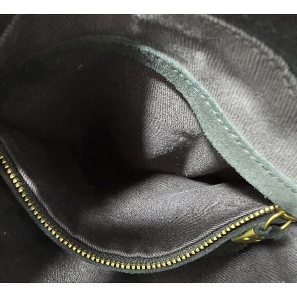 Madewell Slim Brooklyn Crossbody Bag Black Suede: Tortoise Chain Handle Edition - Picture 8 of 8